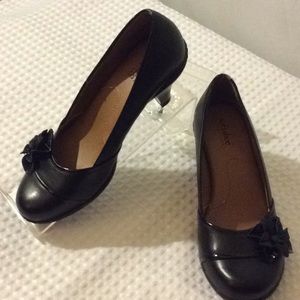 Soft shoe by Rose black low heels shoes # 6.5M